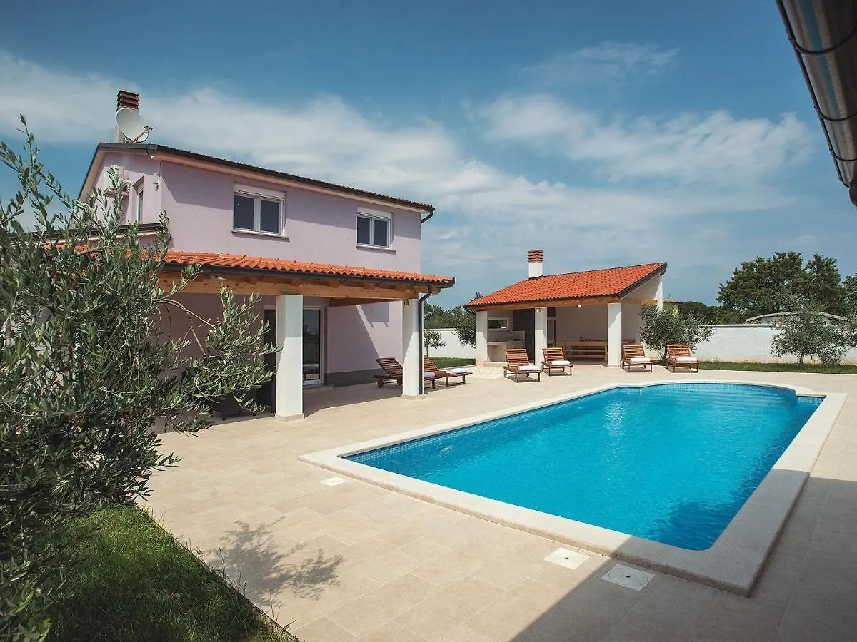 Family Villa With Swimming Pool Pula Holiday home